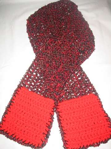 crochet scarf with pockets