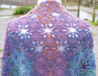 motif crochet shawl