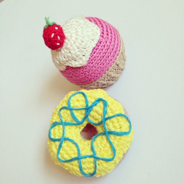 flamingpot crochet donut