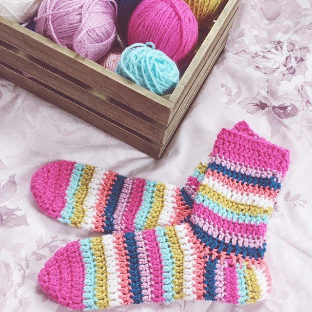 missmotherhook crochet socks