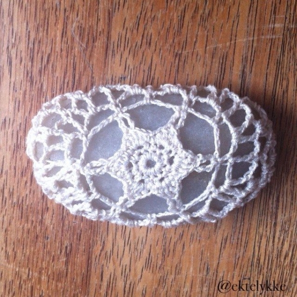 ektelykke crochet stones