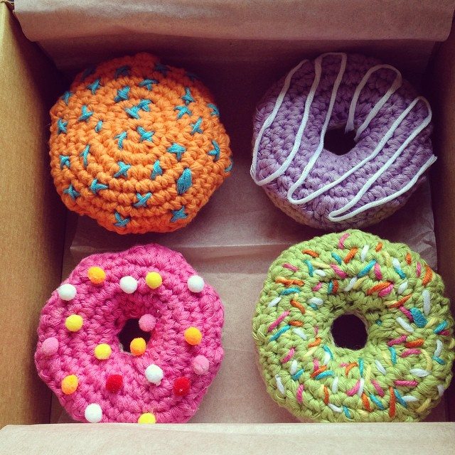 flamingpot crochet donuts