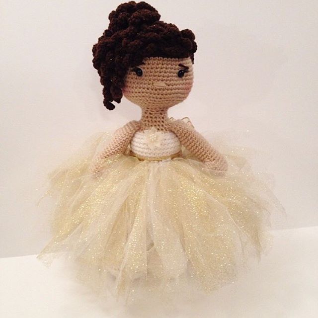 crochet holiday doll by offdhookcreations
