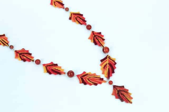 crochet leaf necklace by red squirrel crafts