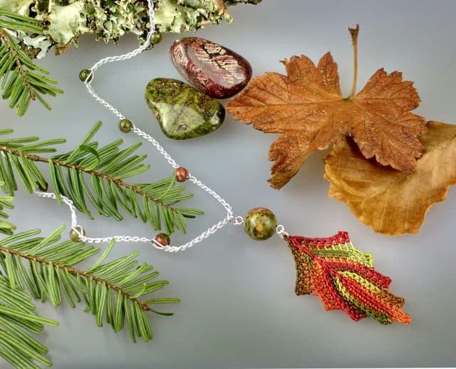 crochet leaf pendant by red squirrel crafts