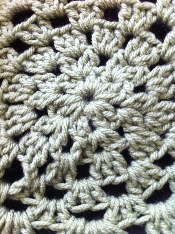 crochet granny circle