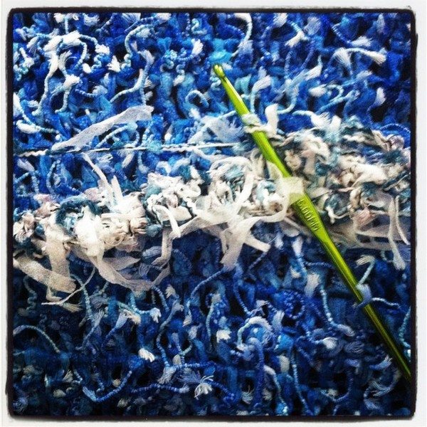 novelty_yarn_crochet_wip_vercillo_instagram