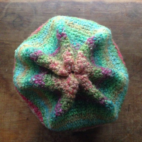 woolyana instagram crochet hat