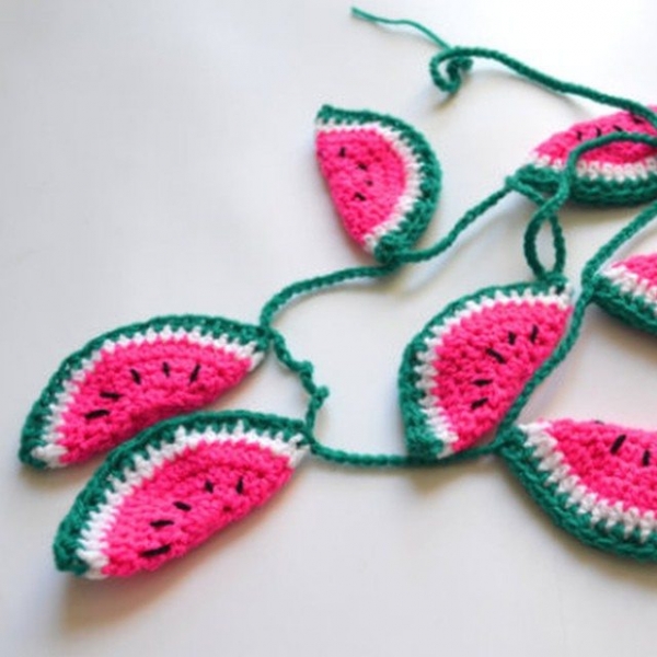 littlefoxcrochet crochet watermelon garland