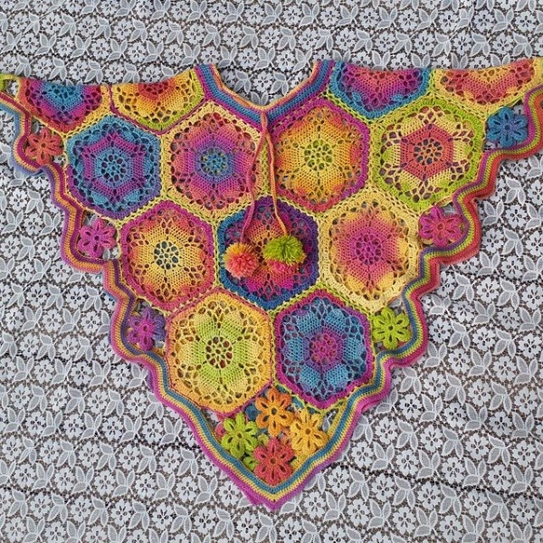 alioopsy1 crochet motifs poncho