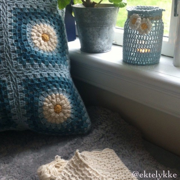 ektelykke crochet cushion