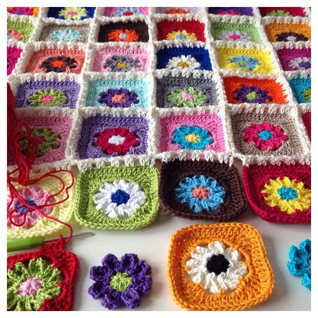 marretjeroos crochet squares