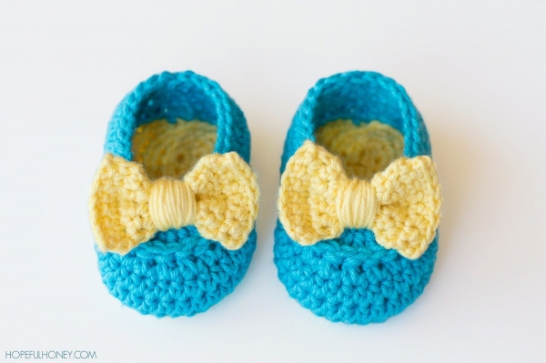 crochet baby booties pattern