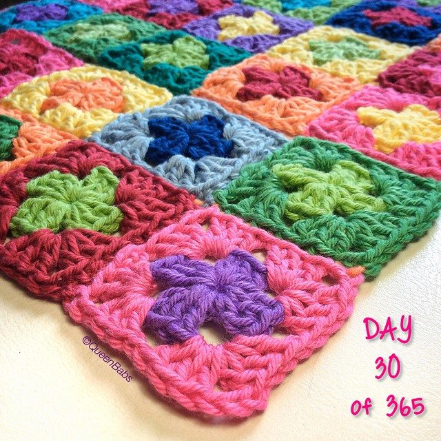 queen_babs crochet squares