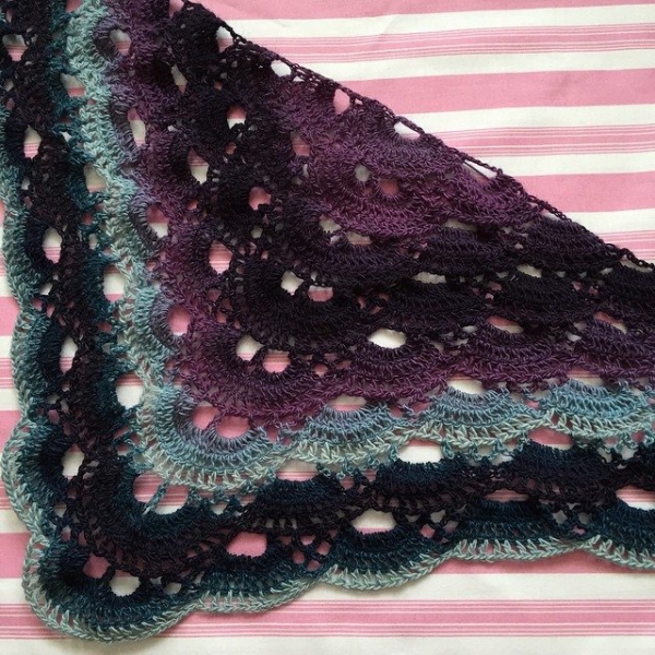 ganondorf42 crochet triangle