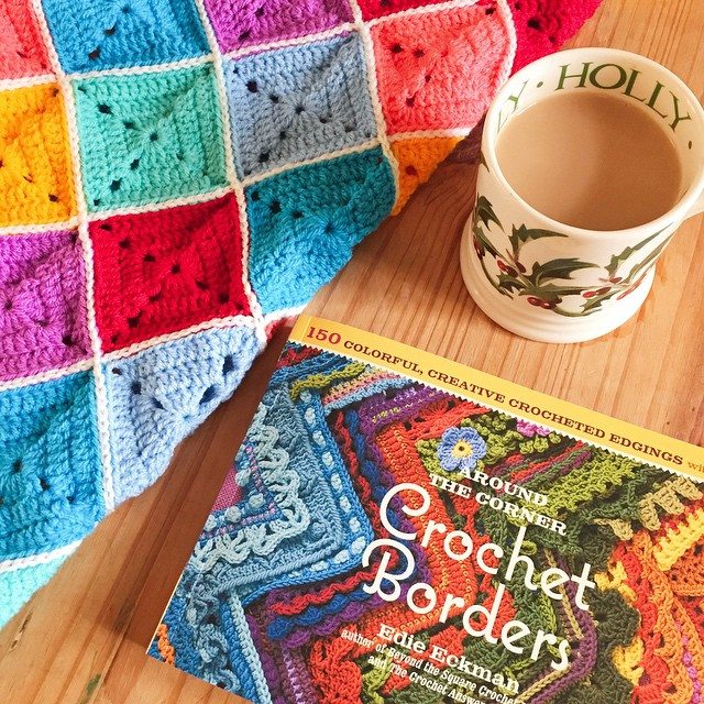 holly_pips crochet blanket and book