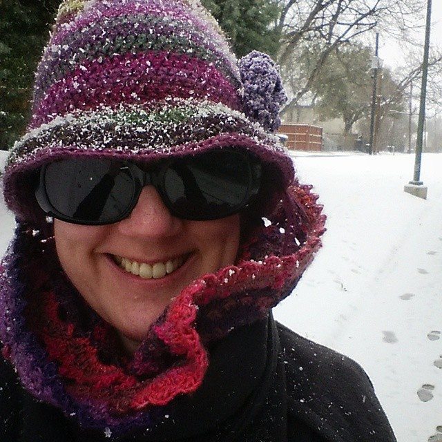 madwhimsy crochet hat and cowl