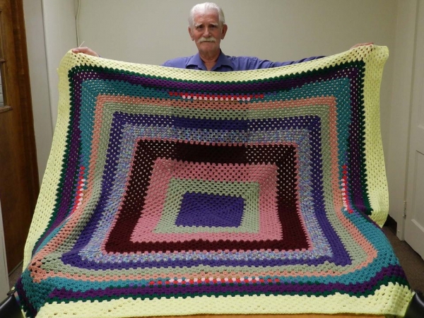 crochet granny blanket
