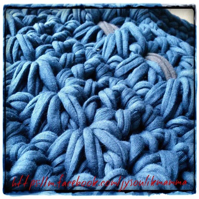 jysoulikmamma_brilliantmommy tshirt yarn crochet star stitch