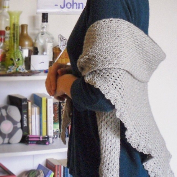 hayleyarious crochet shawl