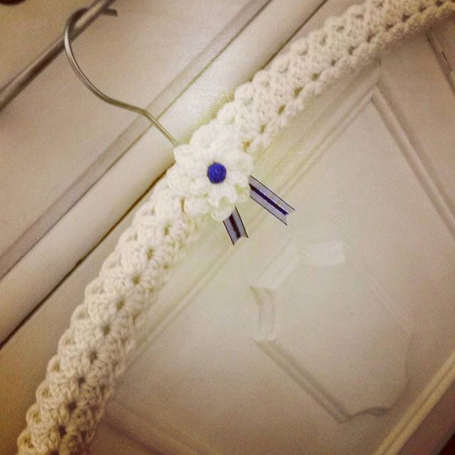 elzvan912 crochet bridal hanger