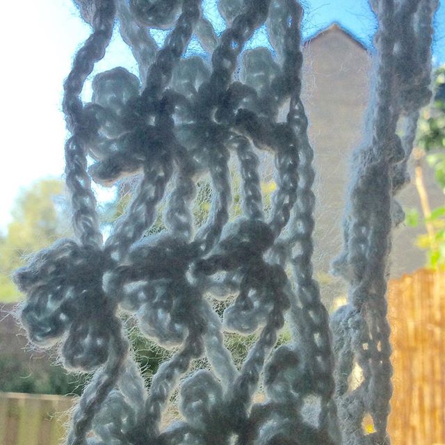 elisabethandree crochet flower scarf