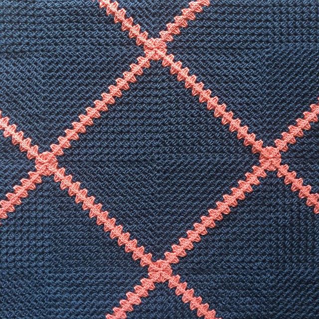 knitpurlhook crochet granny square with beautiful border