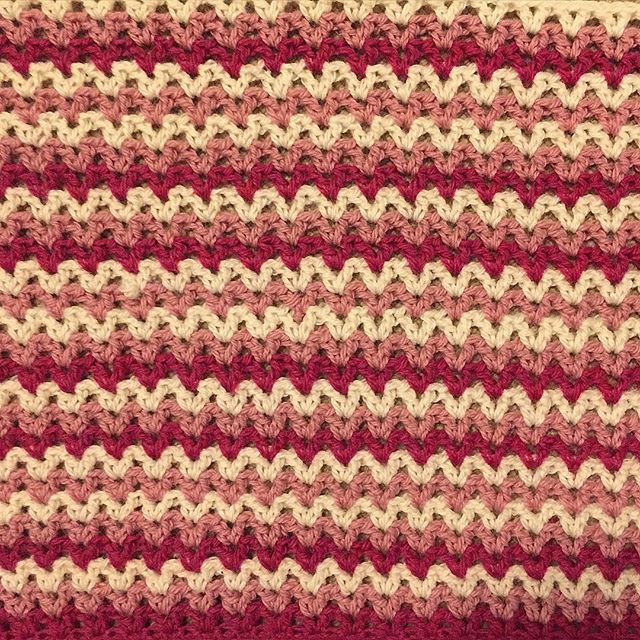 louloudeane crochet v-stitch
