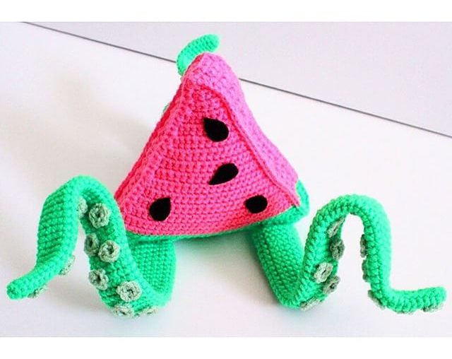 oliviartcreations crochet watermelon squid