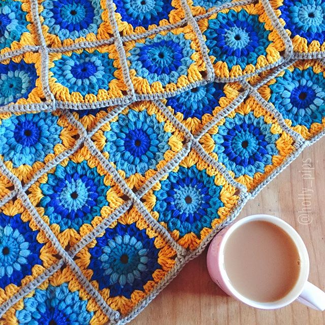 holly_pips crochet blanket