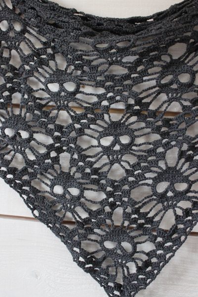 crochet skull shawl free pattern