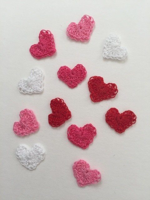 micro thread crochet hearts by pamela