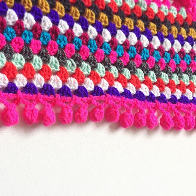 cozamundo crochet granny stripes with bobble tassels