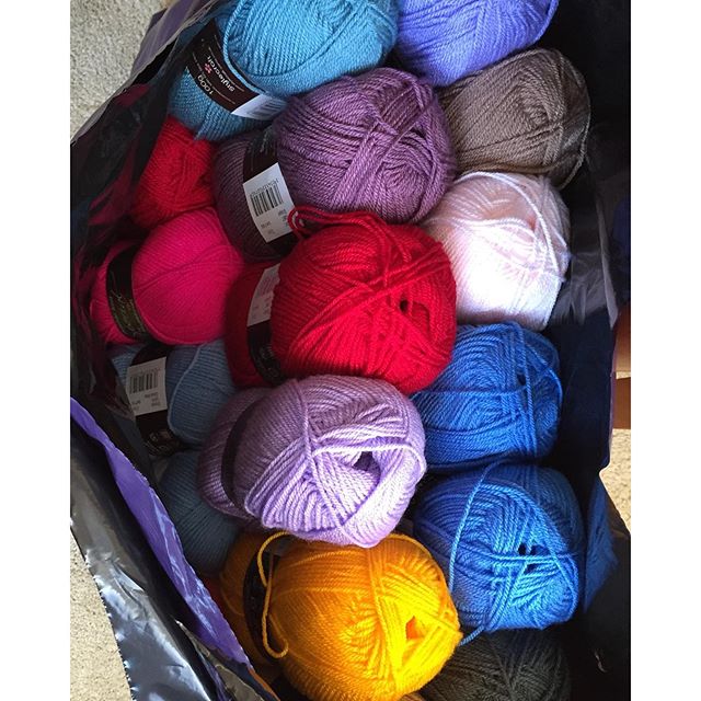 helenolding yarn