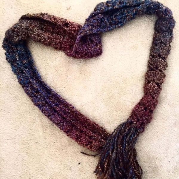 heart crochet scarf