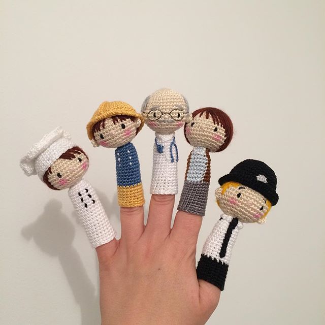 doubletrebletrinkets crochet finger puppets