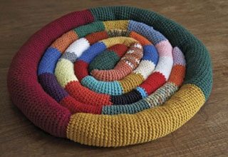 crochet dog bed free oattern