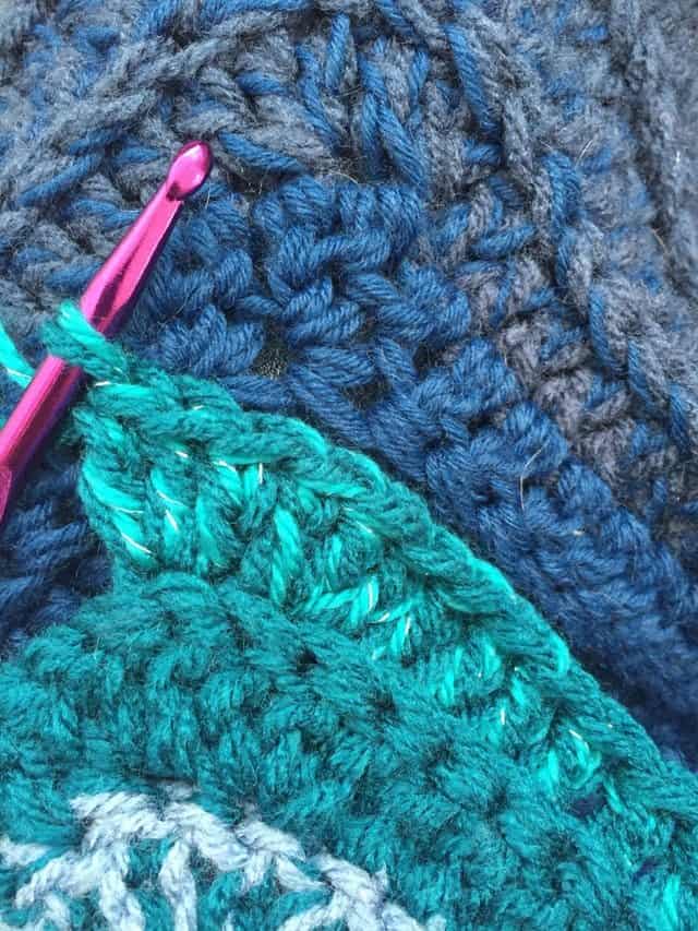 Blue Ombre Chevron Crochet Blanket 3