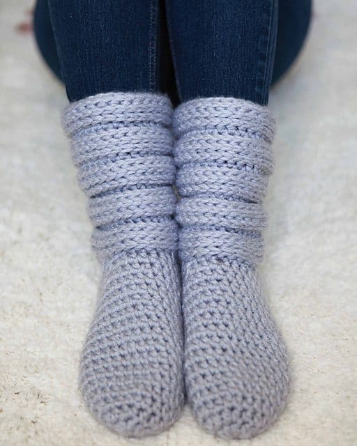 slipper boots pattern in crochet to calm