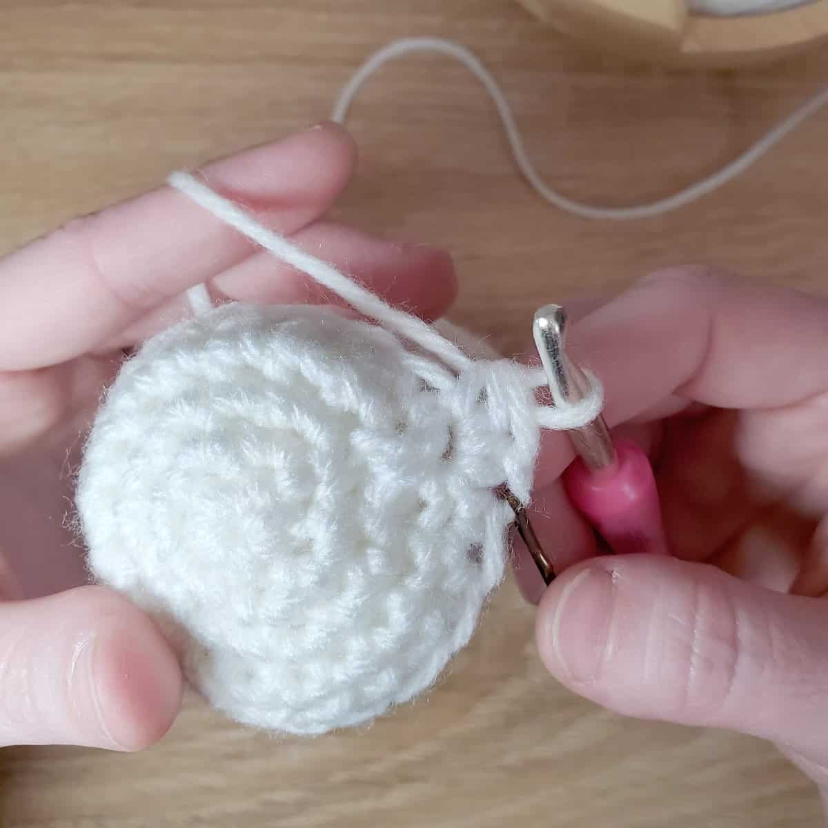 Crochet wax drip details R3