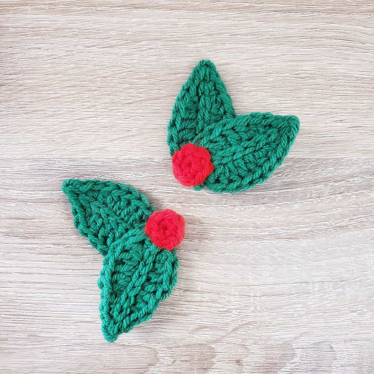 Mistletoe and Holly Applique