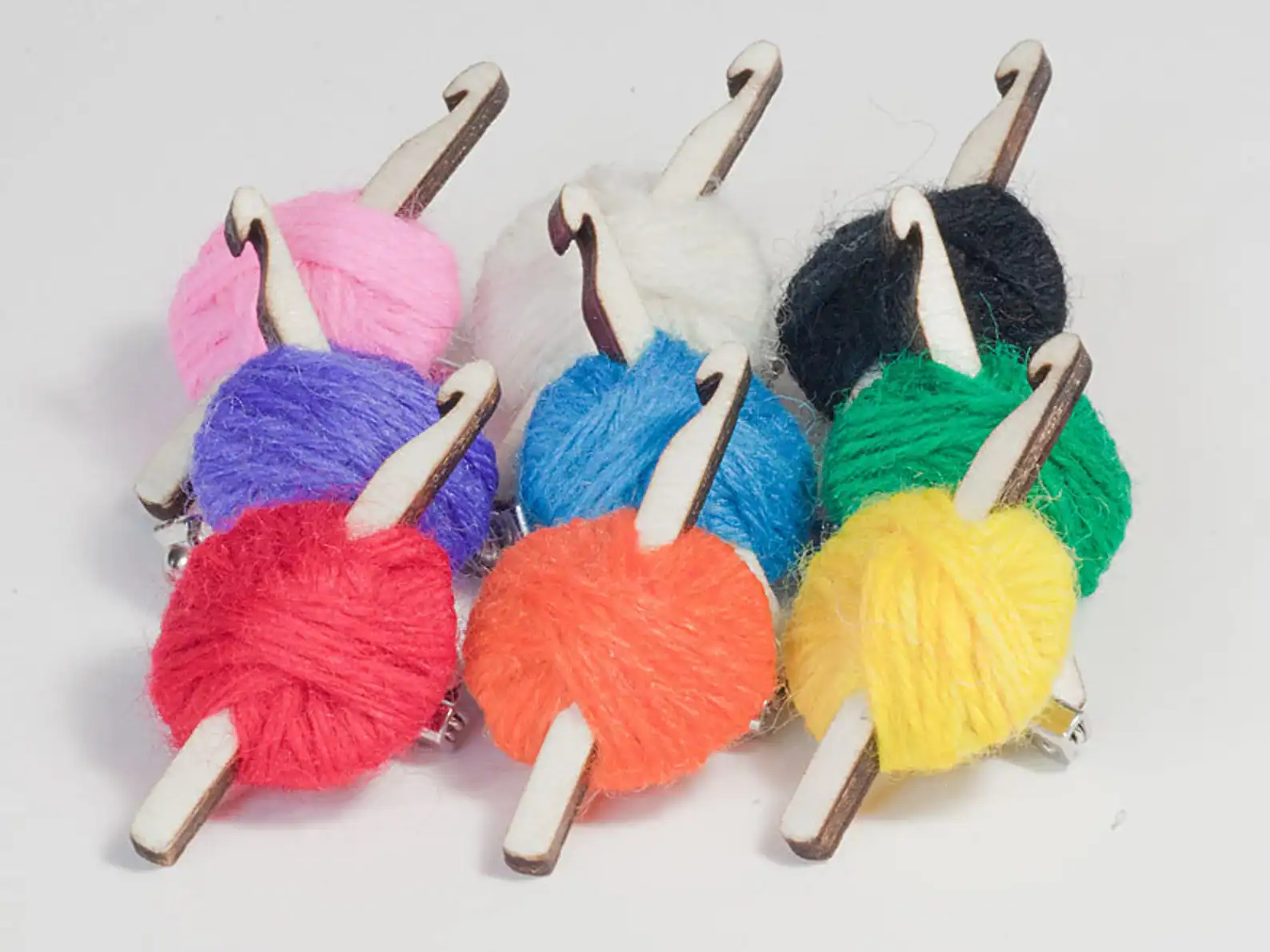 Crochet Hook & Ball of Yarn Brooch