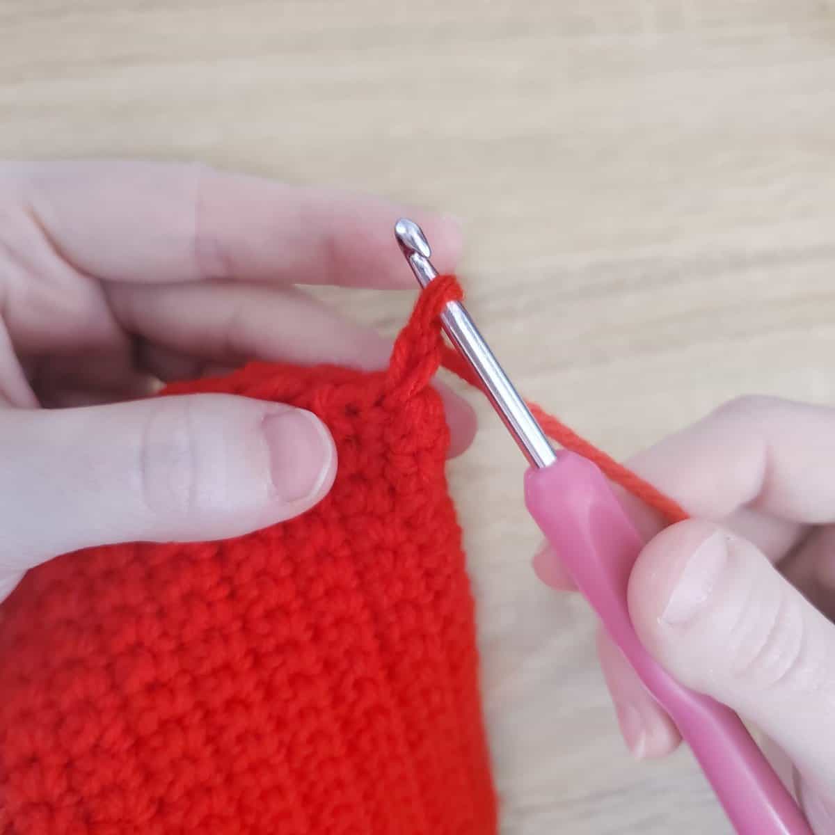 single crochet step 2