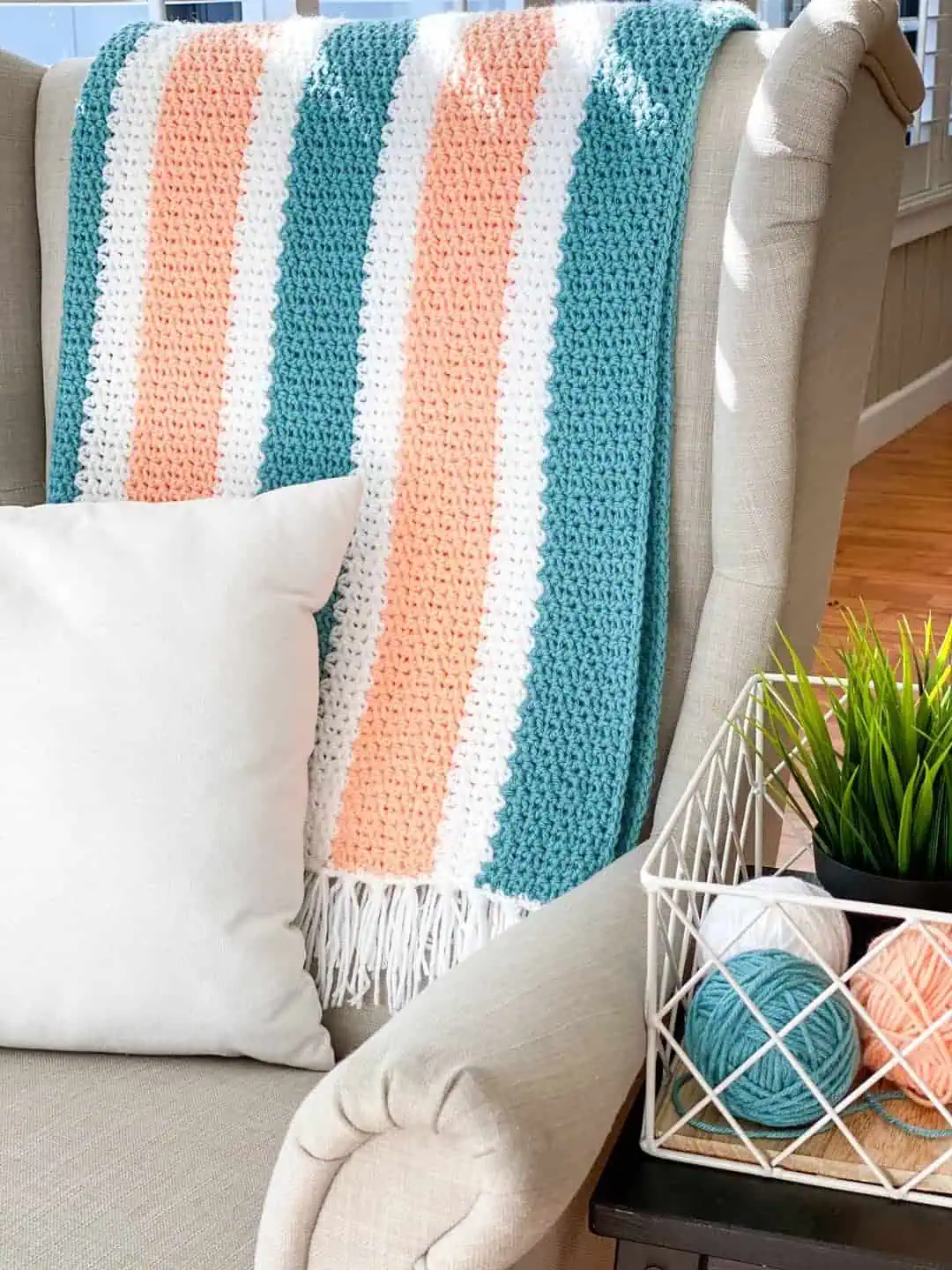 20 Crochet V-Stitch Patterns You Won’t Want To Miss 2 V-Stitch Crochet Blanket Pattern
