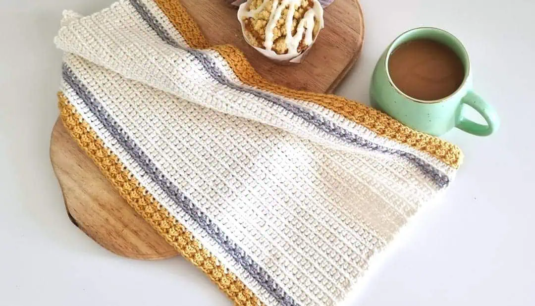 21 Crochet Patterns for the Kitchen: Don’t Miss These! 7 Textured Crochet Kitchen Towel