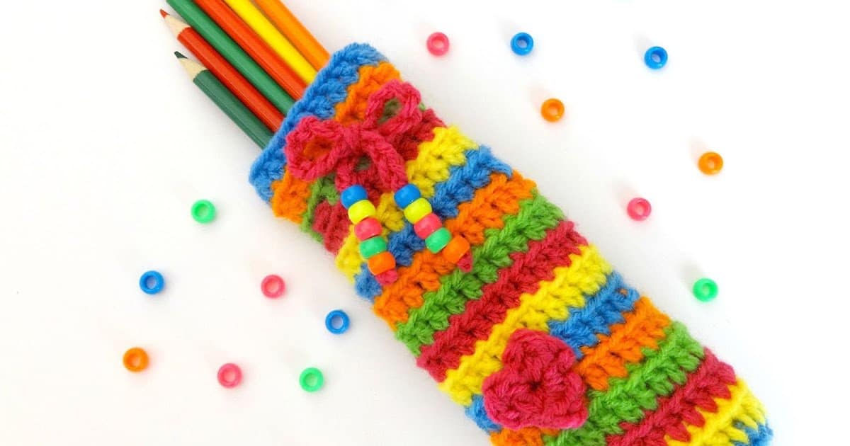 15 Striped Crochet Patterns – Delightfully Stylish 5 Candy Stripe Pencil Case