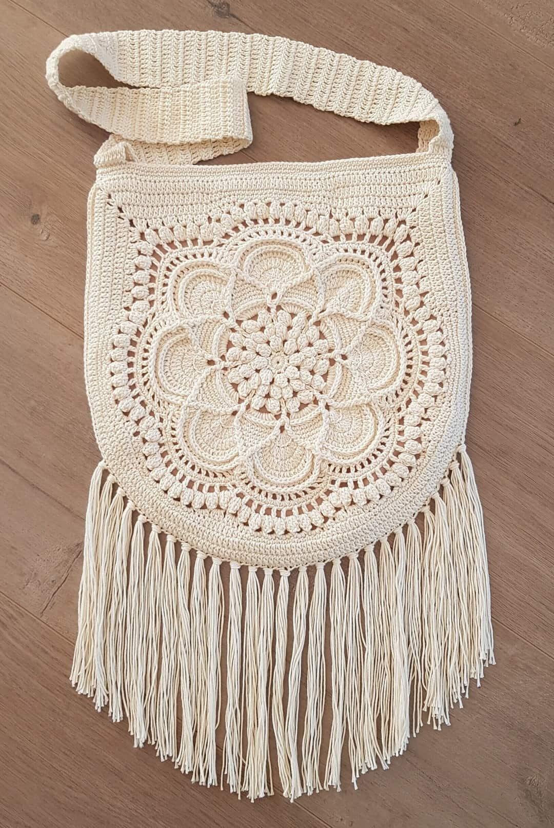 Crochet Fashion Pieces Perfect for the Next Coachella Event 32 Crochet Bag Pattern Motif Textured