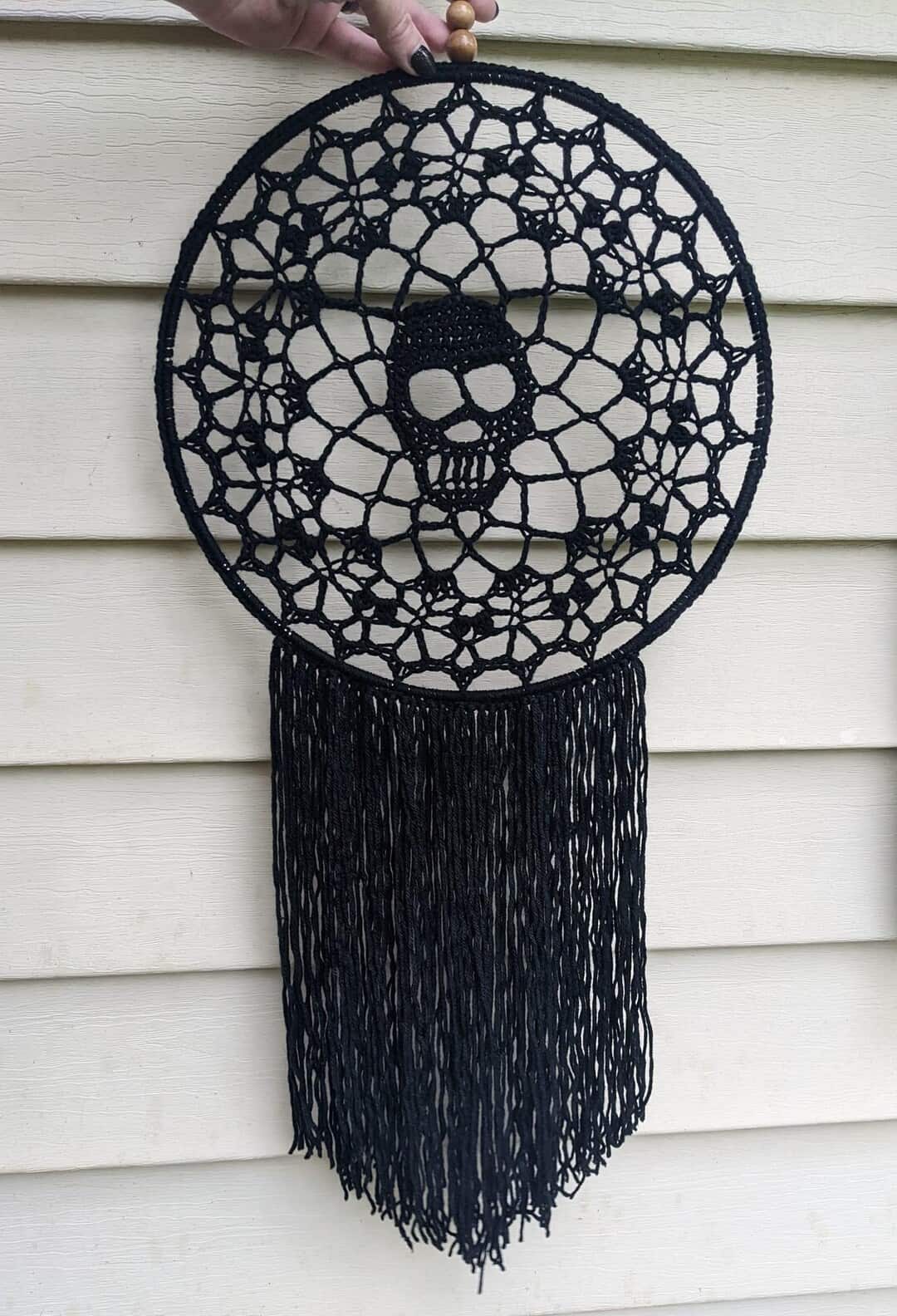 Crochet Dreamcatcher Patterns: 26 Beautiful Designs 13 Skull Dream Catcher