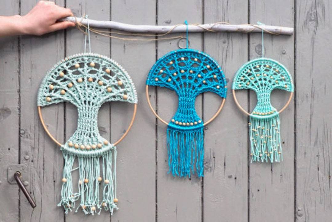 Crochet Dreamcatcher Patterns: 26 Beautiful Designs 16 Tree of Life Mandala Wall Hanging
