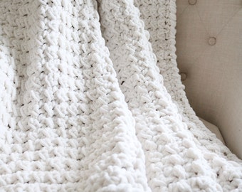 Easy Bernat Crochet Blanket Pattern for Beginners